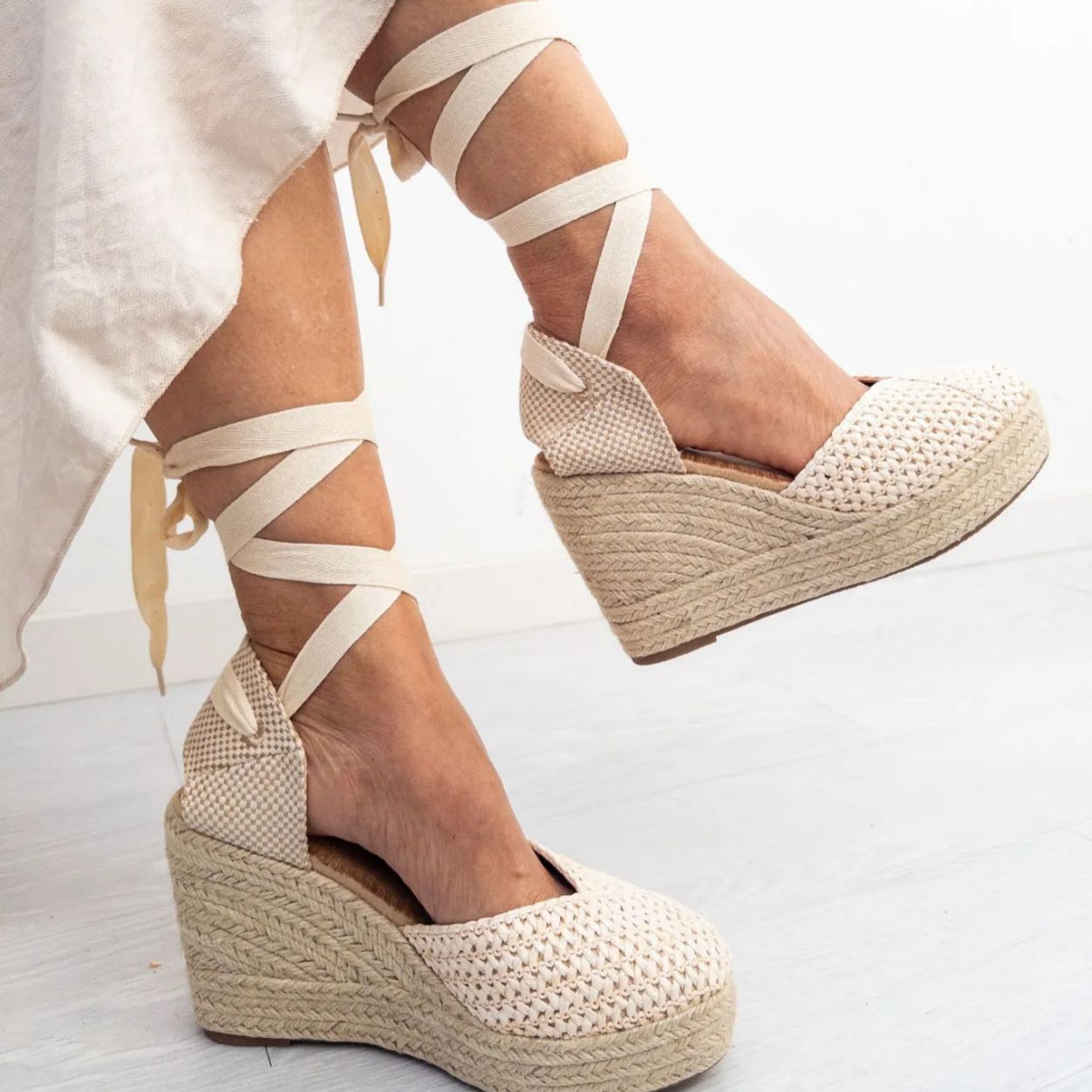 Cuña lazada beige textura