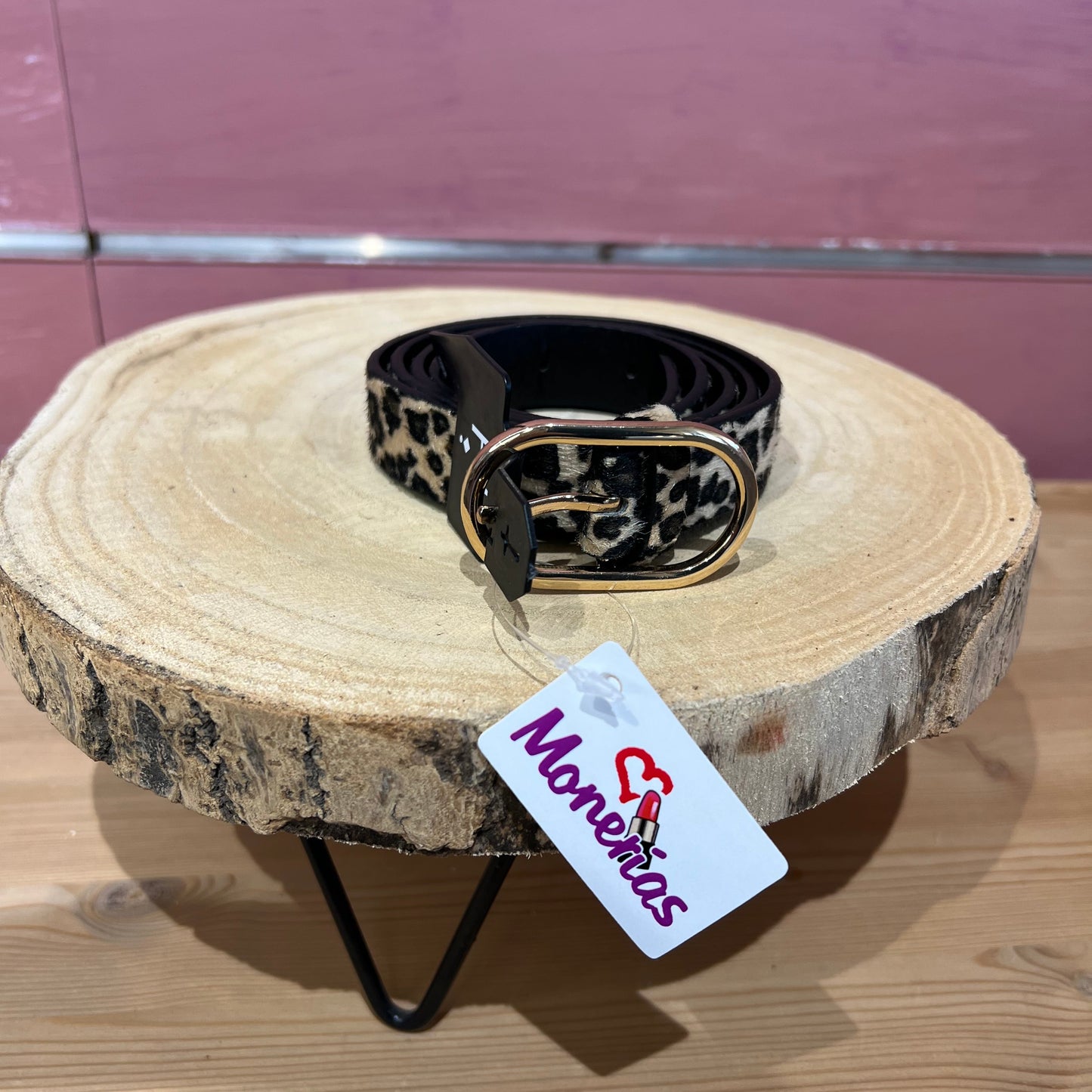 Cinturon animal print.