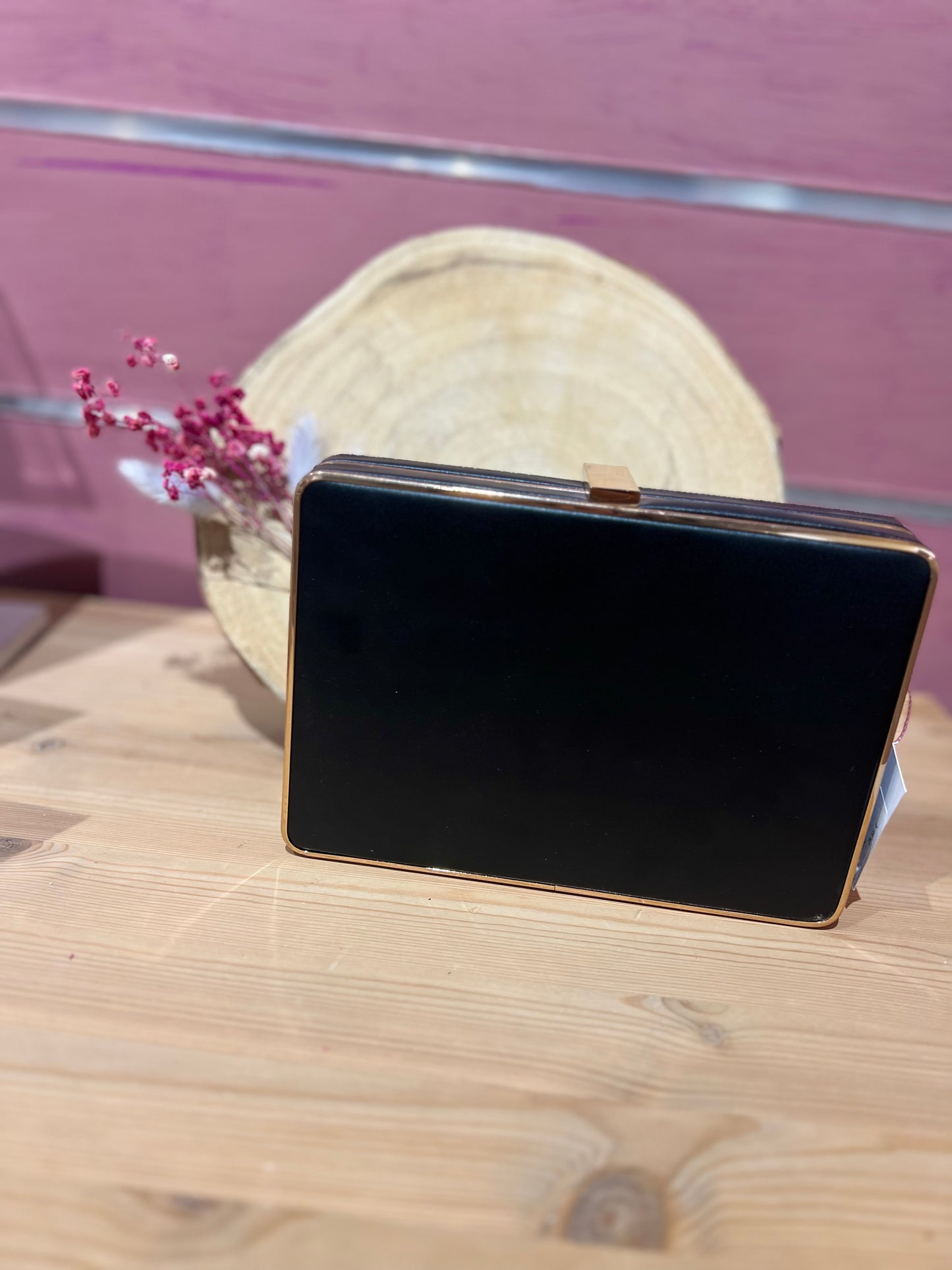 Clutch verde y negro.