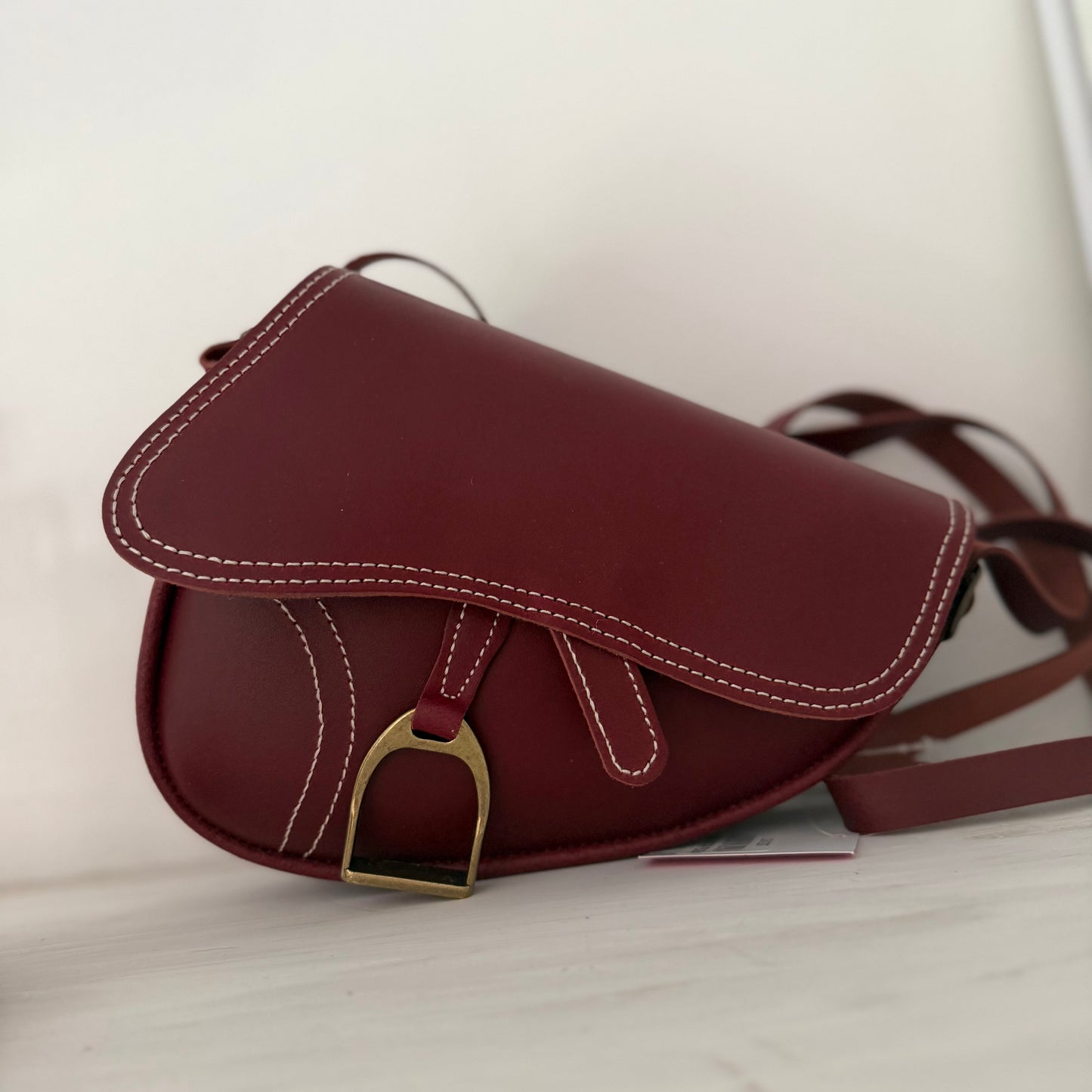 Bolso montura cereza.