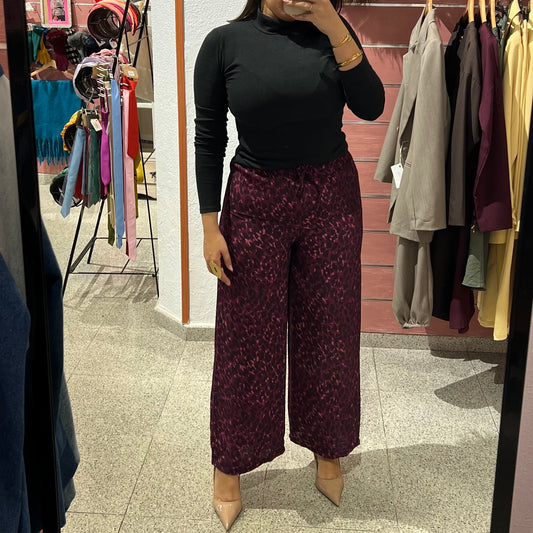 Pantalon animal print.
