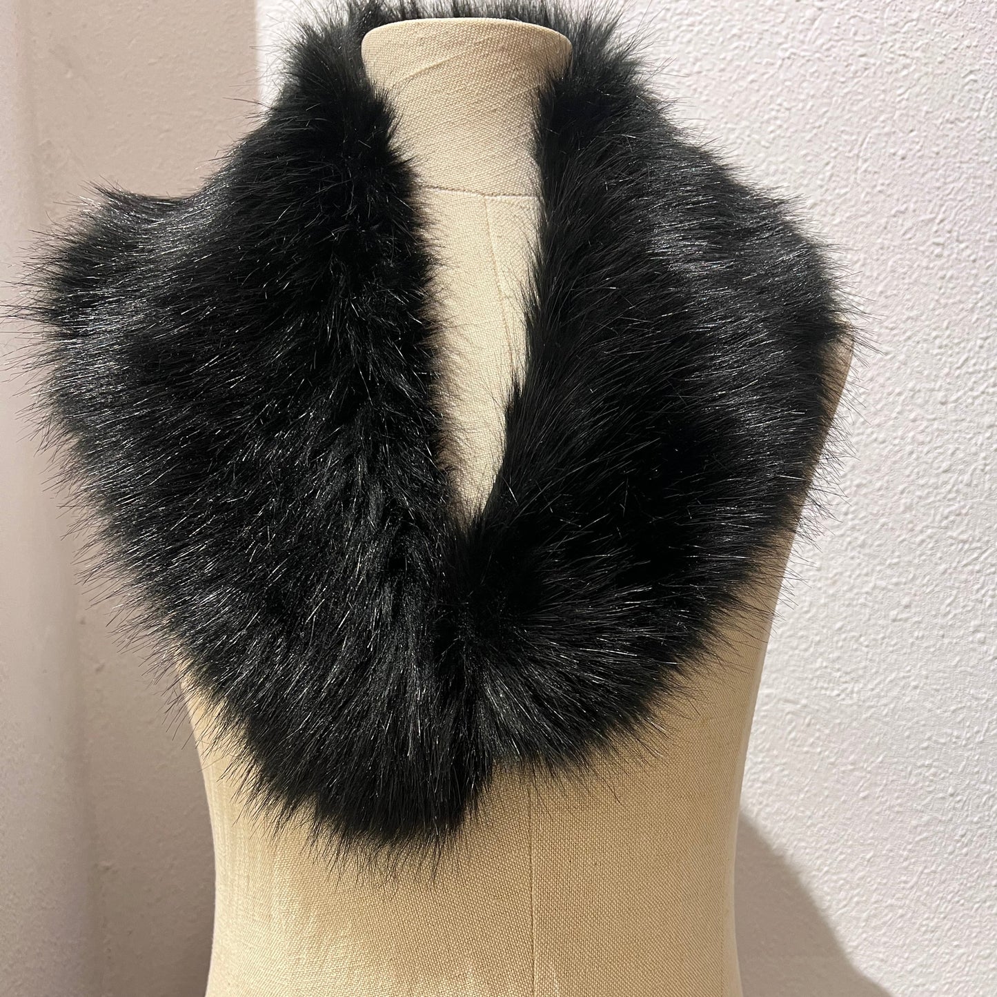 Cuello de pelo sintético