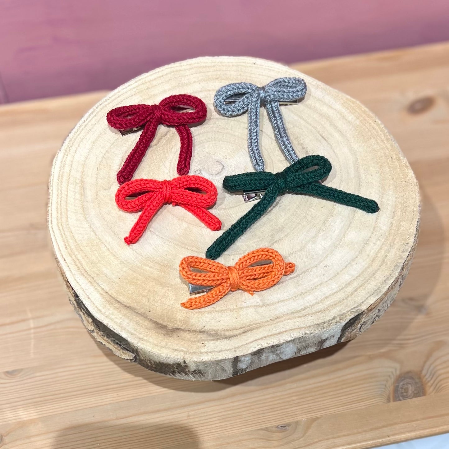 Lazos hilo con pinza.