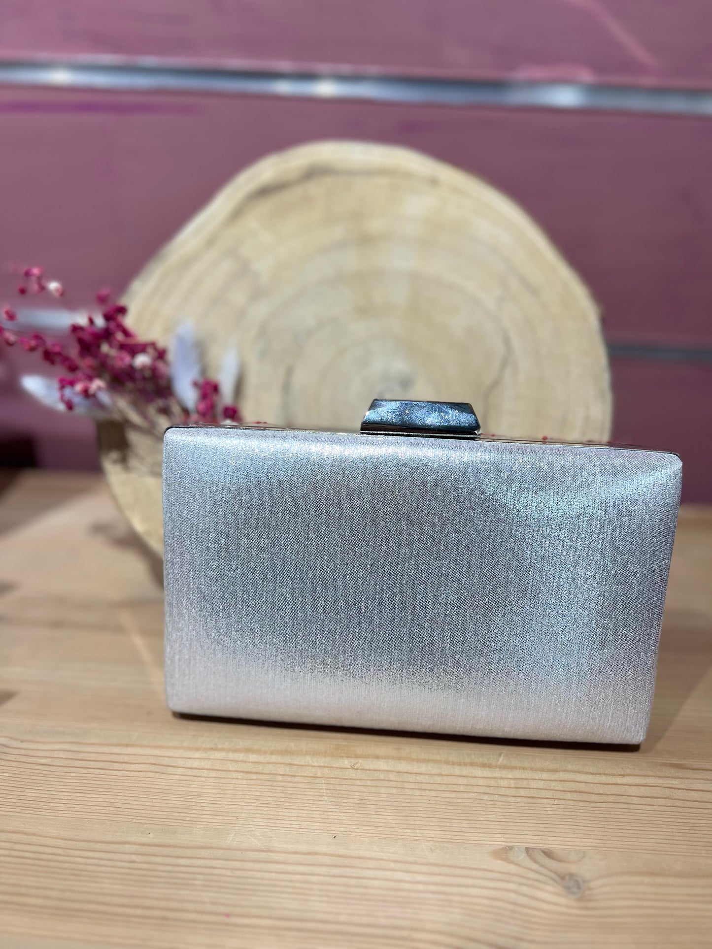 Clutch piedra coral.