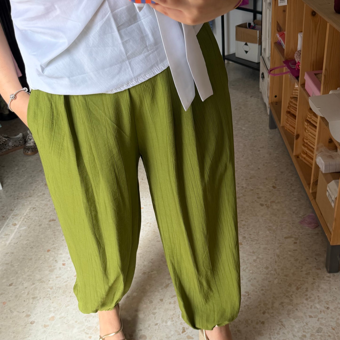 Pantalón bombacho.